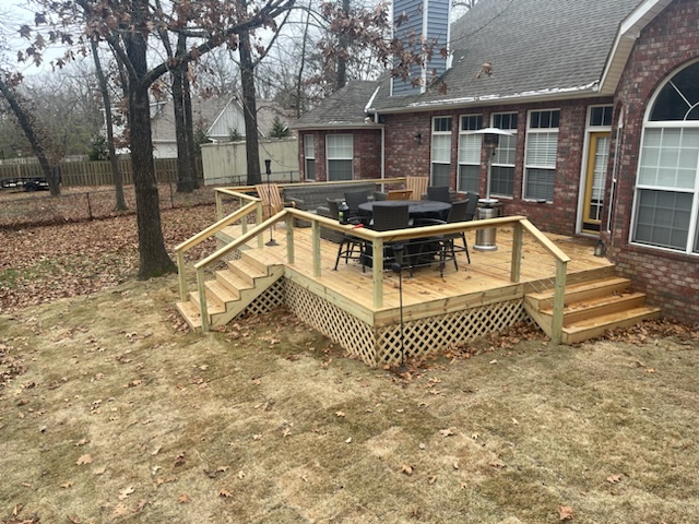 Deck and patio construction by Unlimited Outdoors